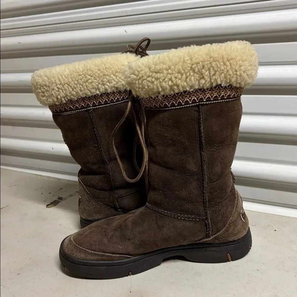 UGG 5273 Leather Boots 7